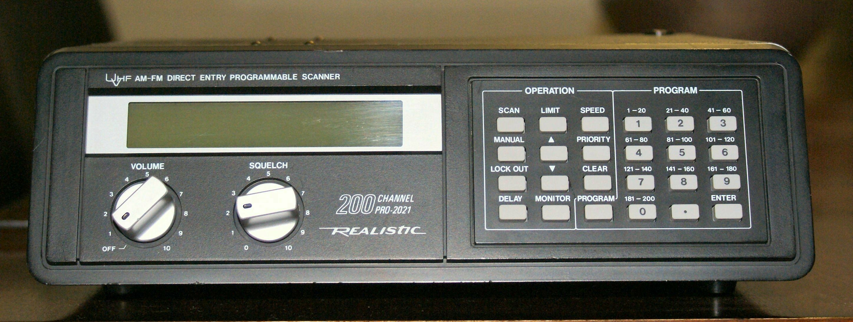 УКВ-сканер (приёмник) RadioShack / Realistic Pro-2021. Характеристики. Краткий обзор.