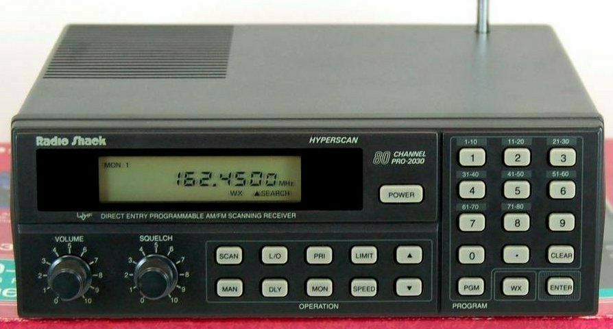 КВ/УКВ-сканер (приёмник) RadioShack / Realistic Pro-2030. Характеристики. Краткий обзор.