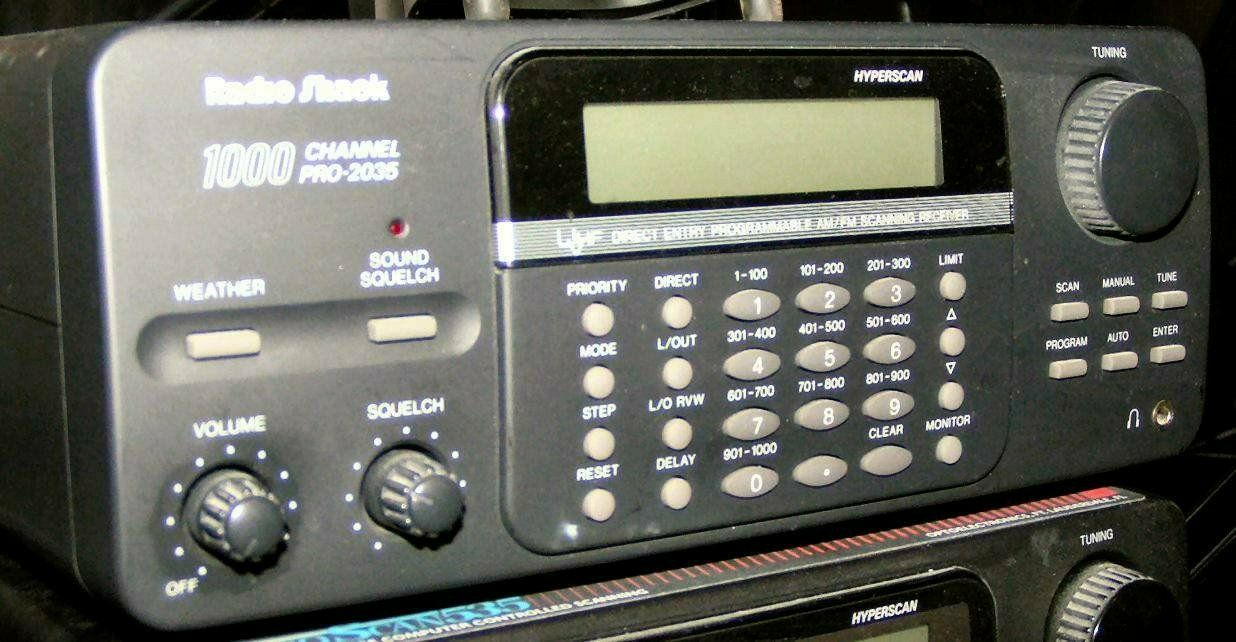 КВ/УКВ-сканер (приёмник) RadioShack / Realistic Pro-2035. Характеристики. Краткий обзор.
