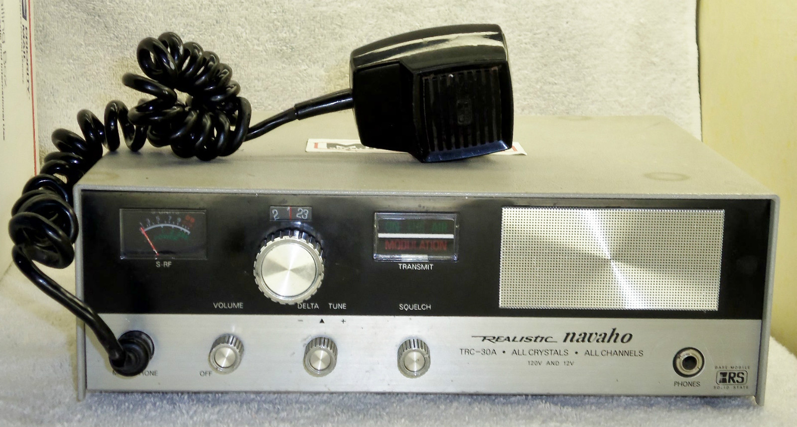 CB-трансивер RadioShack / Realistic TRC-30A. Характеристики. Краткий обзор.