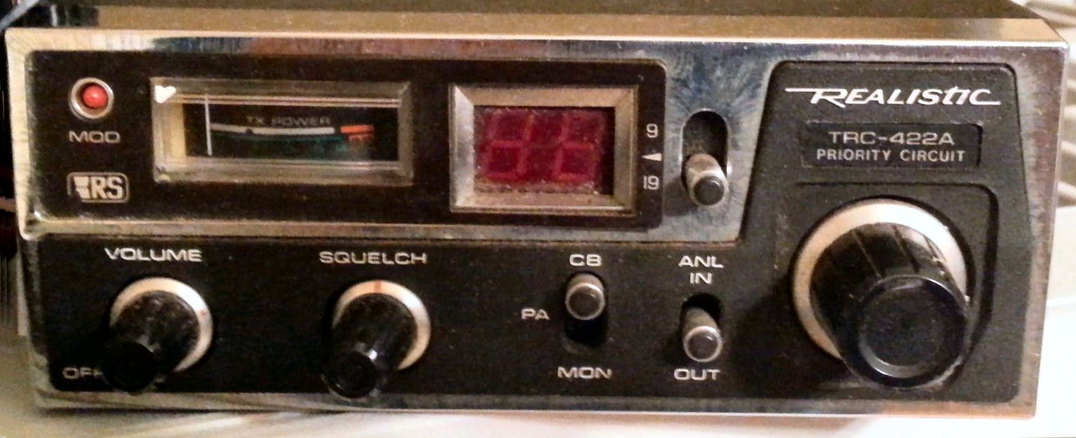 CB-трансивер (рация) RadioShack / Realistic TRC-422A. Характеристики. Краткий обзор.