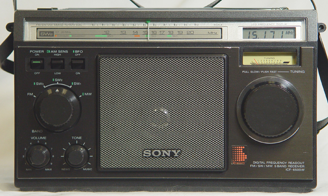 КВ/УКВ-приёмник Sony ICF-6500W. Характеристики. Краткий обзор.
