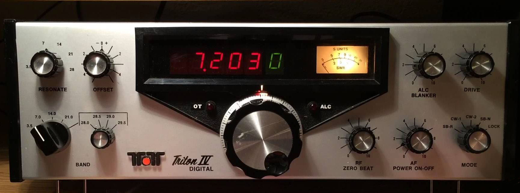 КВ-трансивер Ten-Tec Triton IV Digital (544). Характеристики. Краткий обзор.