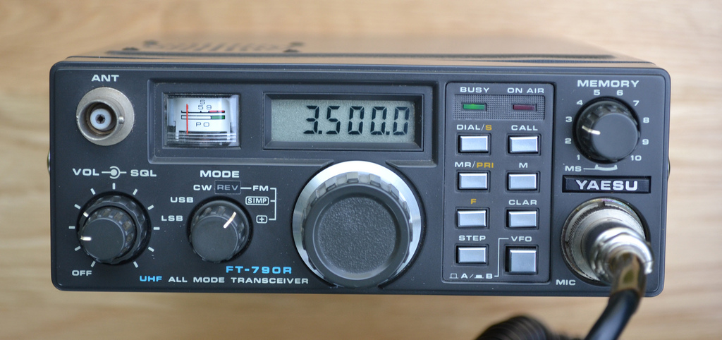 УКВ-трансивер Yaesu FT-790R. Характеристики. Краткий обзор.